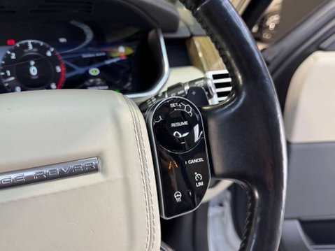 Land Rover Range Rover 3.0 Range Rover Vogue SDV6 Auto 4WD 5dr 51