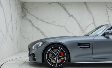 Mercedes-Benz Amg GT C Roadster 34