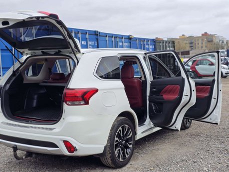 Mitsubishi Outlander 2.0h 12kWh GX5h SUV 5dr Petrol Plug-in Hybrid CVT 4WD Euro 6 (s/s) (200 ps) 15