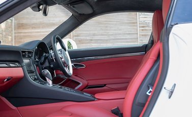 Porsche 911 (991) Turbo S 14