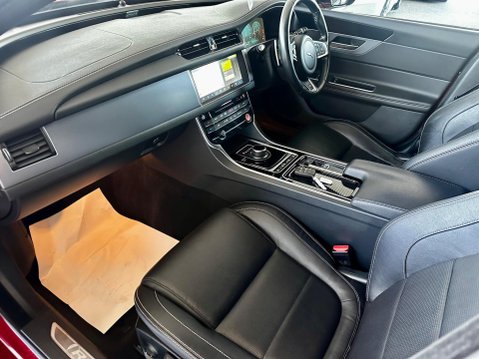 Jaguar XF 2.0d R-Sport Auto AWD Euro 6 (s/s) 4dr 47