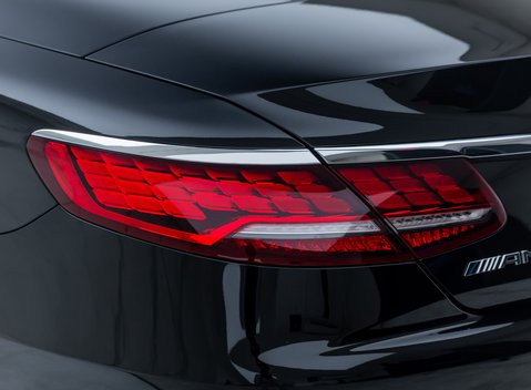 Mercedes-Benz S63 AMG Cabriolet 43