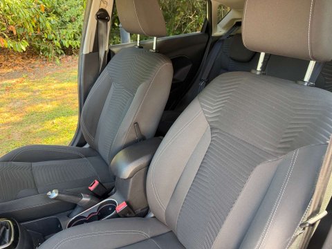Ford Fiesta 1.0 Fiesta Titanium 5dr 24