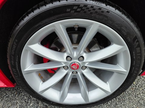 Jaguar F-Type F-TYPE S Supercharged 12
