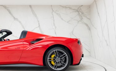 Ferrari 488 Spider 29