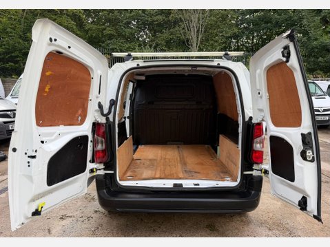 Vauxhall Combo 1.5 Turbo D 2000 Dynamic Panel Van 4dr Diesel Manual L1 H1 Euro 6 (100 ps) 35