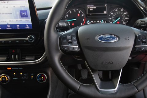 Ford Fiesta TITANIUM MHEV 19