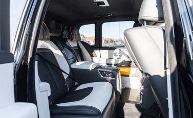 Rolls-Royce Cullinan Black Badge 19