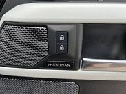 Land Rover Defender 3.0 D250 MHEV X-Dynamic SE Auto 4WD Euro 6 (s/s) 3dr 37