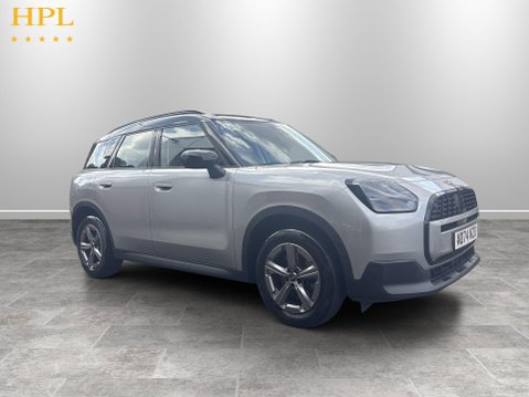 Mini Countryman 1.5C MHEV Classic SUV 5dr Petrol Hybrid Auto Euro 6 (s/s) (170 ps) 1