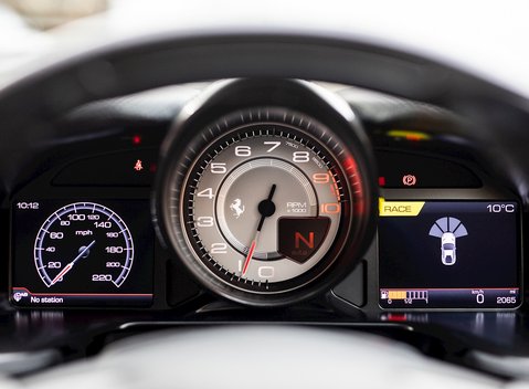 Ferrari 812 Superfast 15