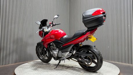 Suzuki Inazuma 250 Naked Petrol Manual (25 ps) 5