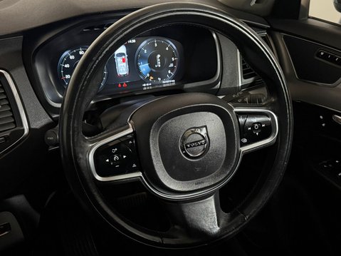 Volvo XC90 D5 MOMENTUM AWD 13