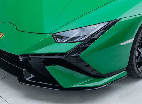 Lamborghini Huracan Tecnica 33