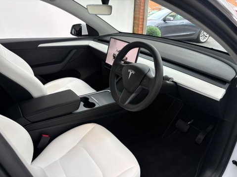 Tesla Model Y Auto RWD 5dr 23