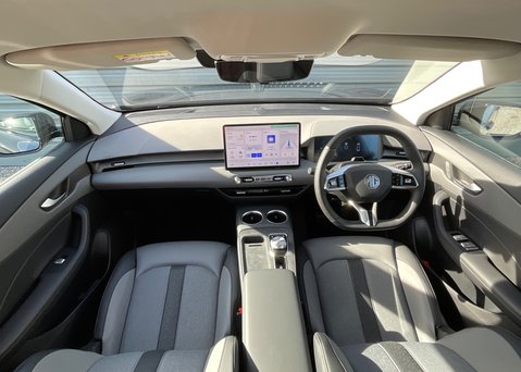 MG MGS5 EV 64kWh Trophy 13