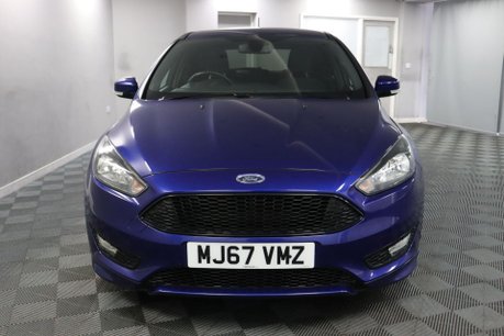 Ford Focus ST-LINE X 2