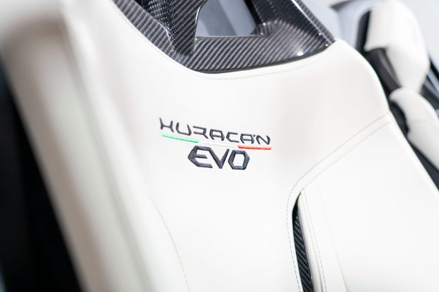 Lamborghini Huracan LP 640-2 EVO SPYDER. NOW SOLD. SIMILAR REQUIRED. PLEASE CALL 01903 254800. 4