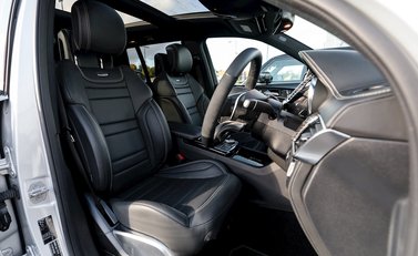 Mercedes-Benz GLS GLS 63 12