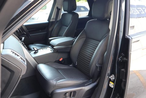Land Rover Discovery SE MHEV STYLED BY SEEKER REAR SEATS FITTED LOVELY MILES  21