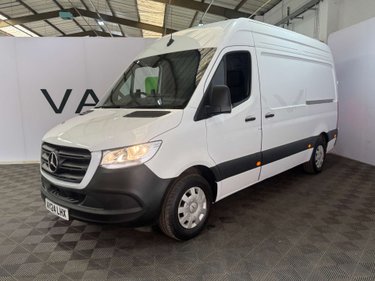 Mercedes-Benz Sprinter 2.0 Sprinter 315 Premium CDI MWB RWD 2
