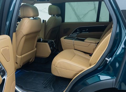Land Rover Range Rover P440e AUTOBIOGRAPHY LWB 21