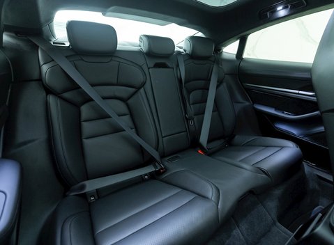 Porsche Taycan Turbo S 12