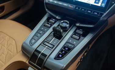 Aston Martin Vanquish V12 23