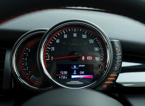 Mini Hatch John Cooper Works Challenge 15