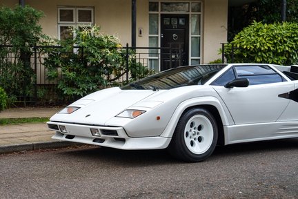 Lamborghini Countach 5000 QV 10