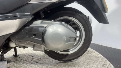 Suzuki Burgman AN 2009 27K MOT SERVICED 400CC MAXI SCOOTER RIDES / LOOKS GOOD 15