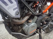 KTM Duke 2018 26K RUNNING PROJECT BIKE SPARES OR REPAIR 125CC NAKED 12
