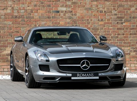 Mercedes-Benz SLS AMG GT Final Edition 1