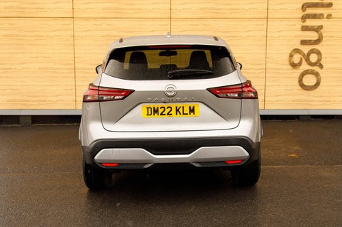 Nissan Qashqai DIG-T N-CONNECTA MHEV 6