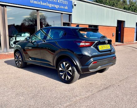 Nissan Juke 1.0 Juke Acenta Premium DiG-T 5dr 9