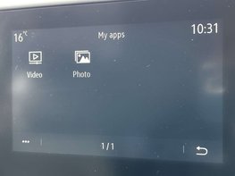 Renault Captur 1.6 Captur Techno E-Tech PHEV Auto 5dr 37