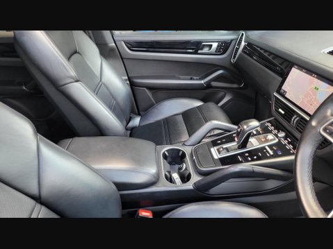 Porsche Cayenne V6 18