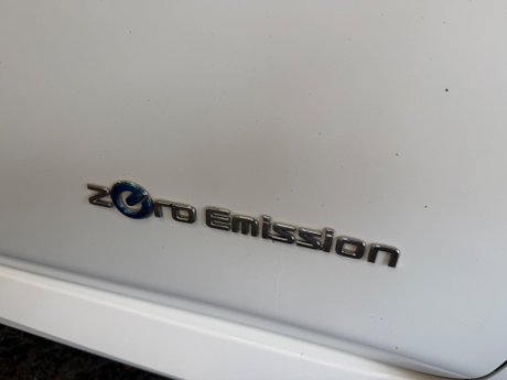 Nissan LEAF 40kWh Tekna Auto 5dr 32