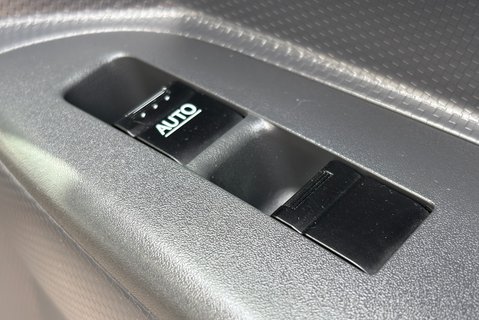 Isuzu Grafter N35.125T Toolbox Dropside Truck 31