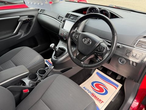 Toyota Verso 1.6 V-Matic Icon Euro 6 5dr (7 Seat) 11