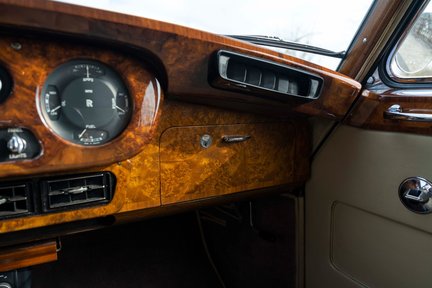 Rolls-Royce Silver Cloud II 22