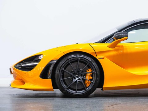 McLaren 750 4.0T V8 Coupe 2dr Petrol SSG Euro 6 (s/s) (750 ps) 26