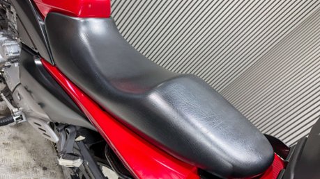 Suzuki Inazuma 250 Naked Petrol Manual (25 ps) 7