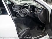 Volvo XC60 2.0 XC60 Momentum B4 MHEV AWD Auto 4WD 5dr 12