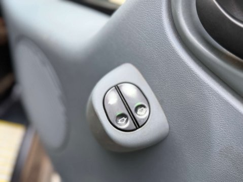 Ford Transit 2.2 Transit 125 T260 Limited Edition FWD 14