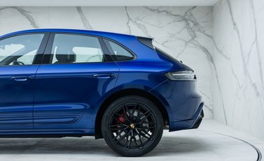 Porsche Macan GTS 33