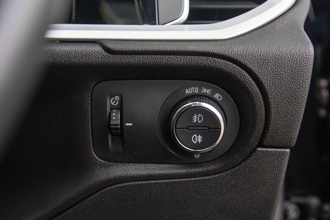 Vauxhall Grandland ELITE 16