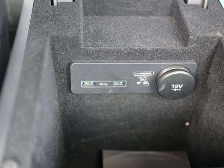 Jaguar XF 2.0d Portfolio Saloon 4dr Diesel Auto Euro 6 (s/s) (163 ps) 26