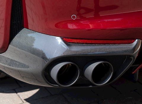 Ferrari 812 Superfast 26