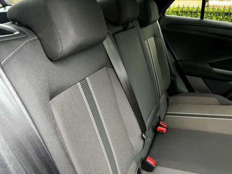 Volkswagen T-Roc 2.0 T-Roc Black Edition TDI Evo Semi-Auto 5dr 16